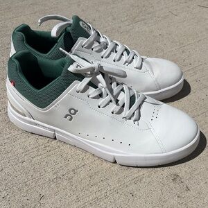 On Running White and Green The Roger